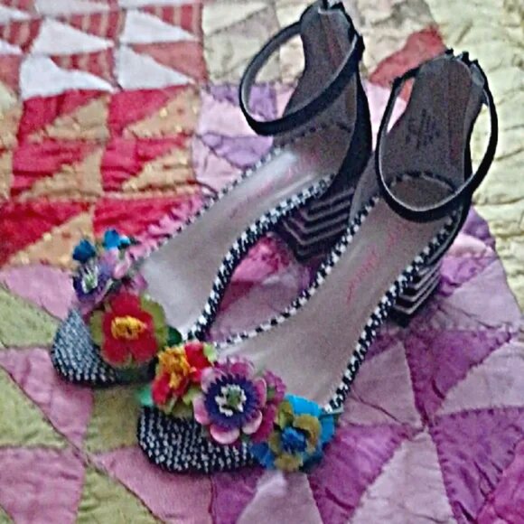 Betsey Johnson Shoes - Betsey Johnson Black Heels with Multicolor Floral Appliqués